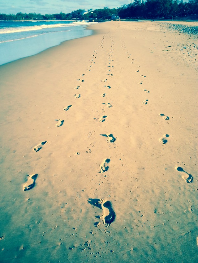 Leave only your footprints (c) Lalaland