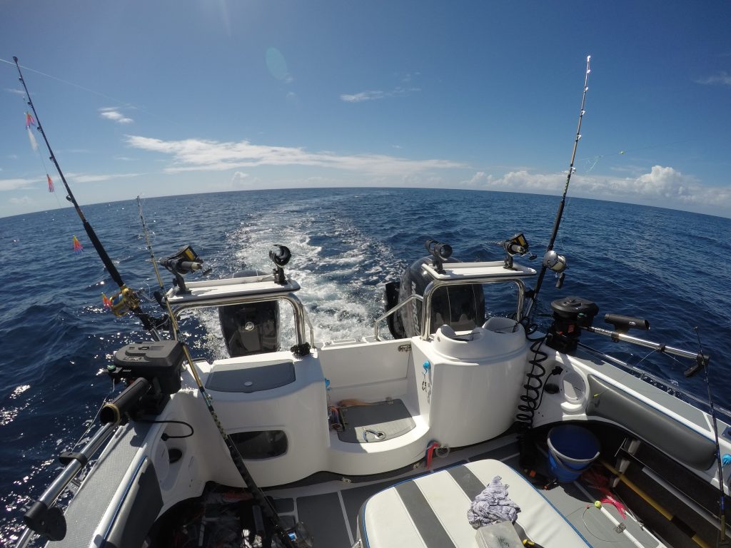 The two uprights back corners are where the Daisy Chains run nicely. If the wind blows, put them flat next to the deep divers