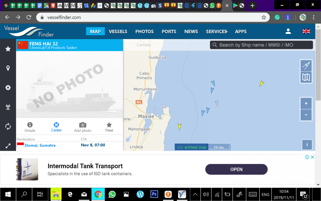 Vesselfinder screen shot of fishing vessels fishing close together off Xai Xai in Mozambique.