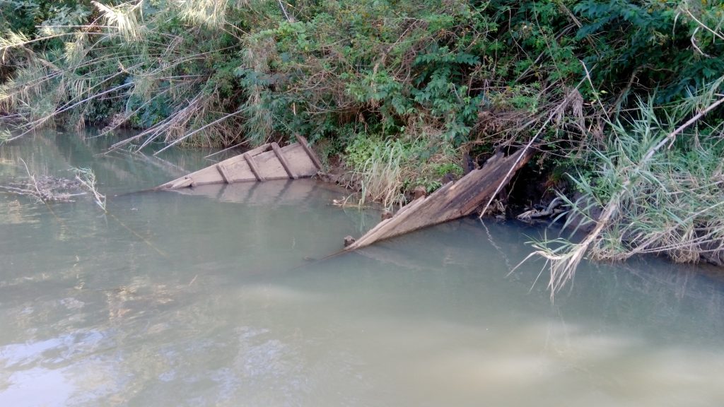 This wreck we encountered whilst surveying the upper reaches of the Umzimkulu Estuary