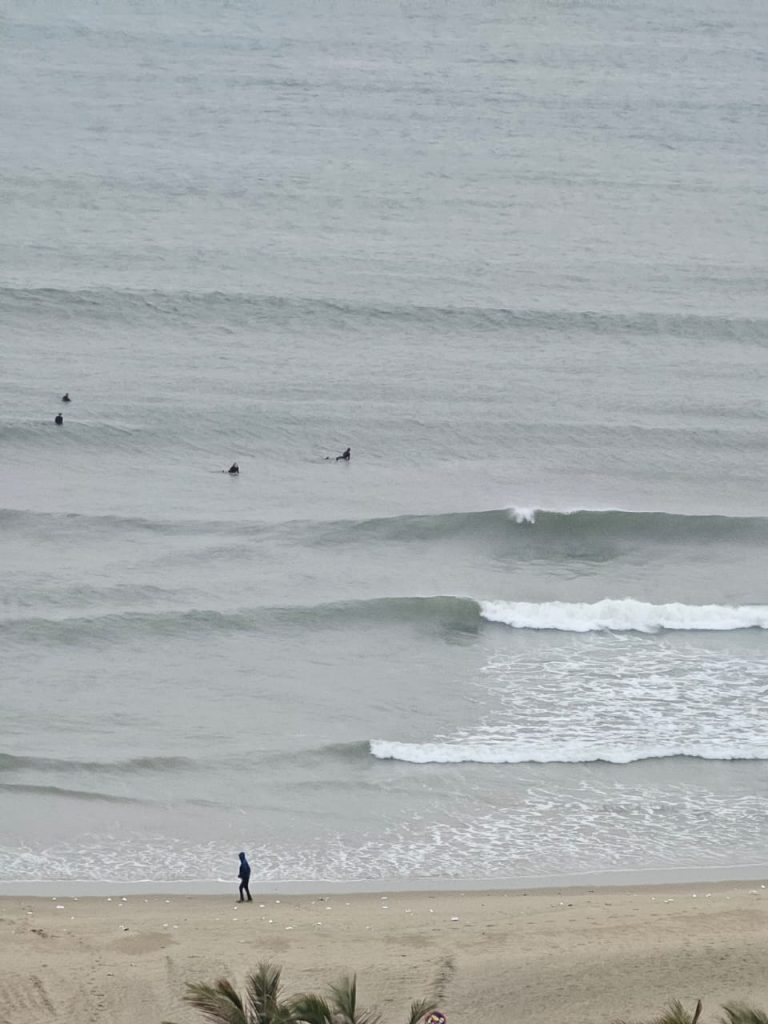 Chilly Durban is ok for Surfing today